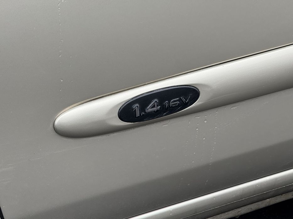 Renault Clio 1.4 16v Автомат 122 тис пробігу!