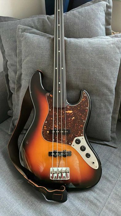 1986 Fender Jazz Bass Fretless - Made in Japan - MiJ