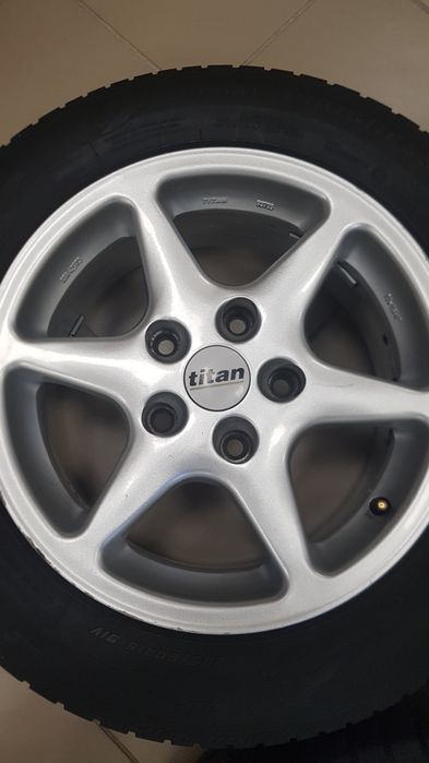 Диски 5×120. +шини BMW Віваро Трафік Примастар шини FULDA 205/60 R15.