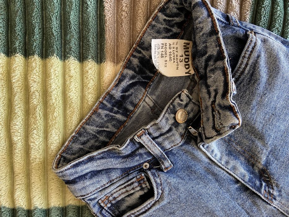 Є джинси в наявності