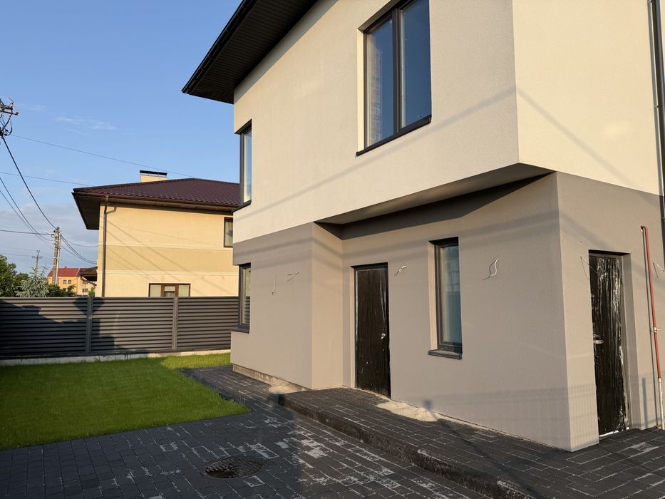 Продаж будинку в Брюховичах