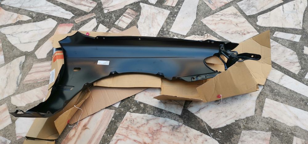 Guarda Lamas Esquerdo Toyota Corolla xli (AE100) [NOVO]