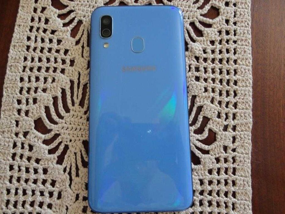 Samsung Galaxy A40 (azul)