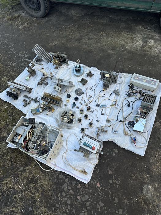 Запчастини до  різних газових колонок та котлів деталі розбірка