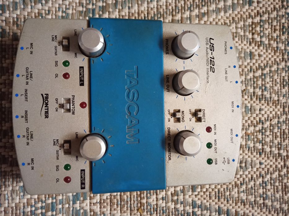 TASCAM US-122 Звуковая карта бу
FRONTIER

FRONTIER