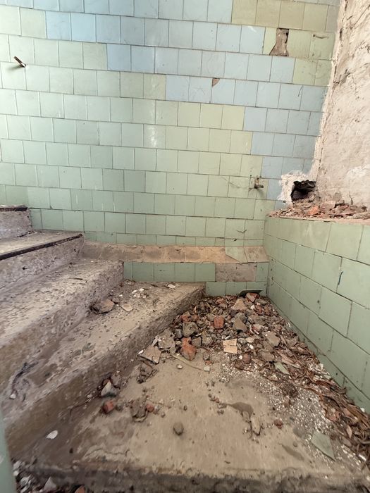 Комерційне приміщення(колишня баня) м.Мостиська , центральна частина