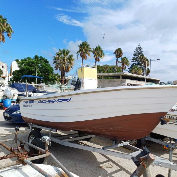 Barco Fibramar 4.8m com atrelado e palometa