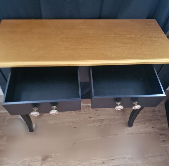 Aparador/consola preto e dourado