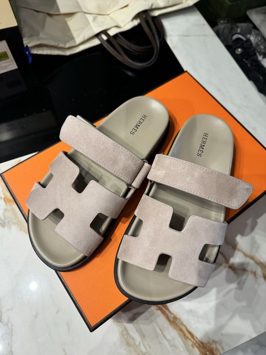 Klapki hermes chypre suede