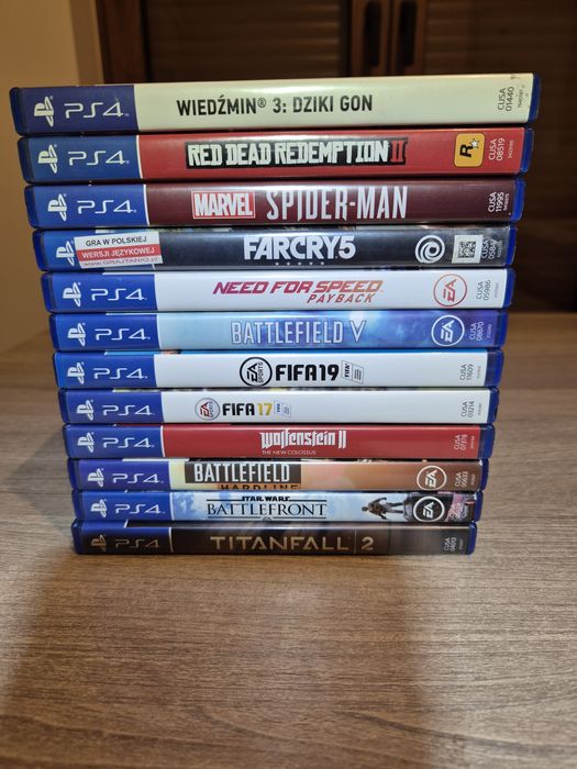 Konsola Sony PlayStation 4 PRO PS4 1 TB  Gry  2x Pad