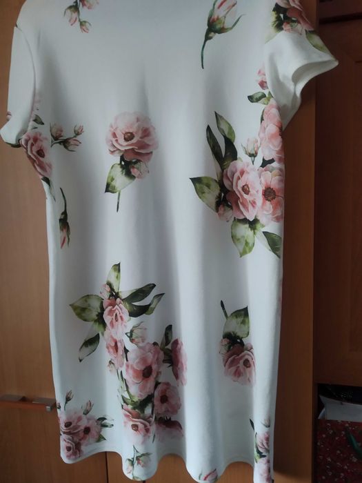 sukienka boohoo/kwiatowa 16/44