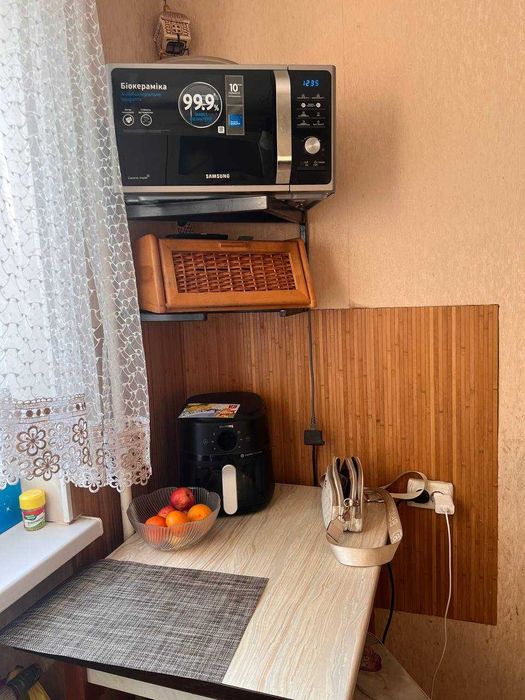 2 кімнатна Виставка ,зупинка думка. ід 42462