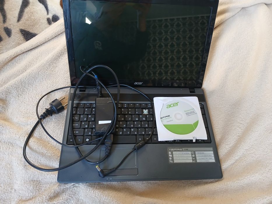 Ноутбук Acer aspire 5749