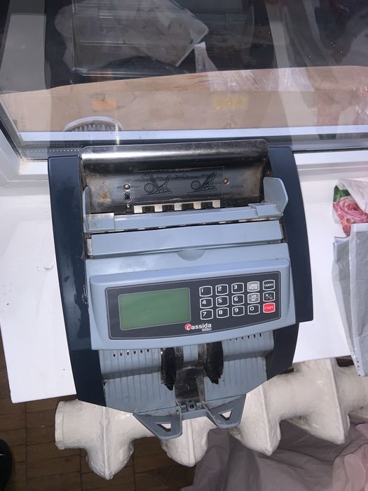 Счетчик банкнот Cassida 5550 счетная машинка лічільник купюр