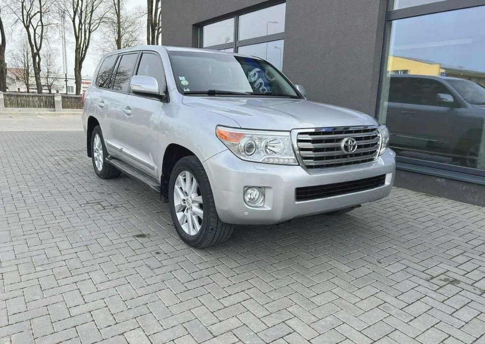 АВТО З ЕС Toyota Land Cruiser 200 4.5 Дизель, Обслужена. Без ДТП. Мрія
