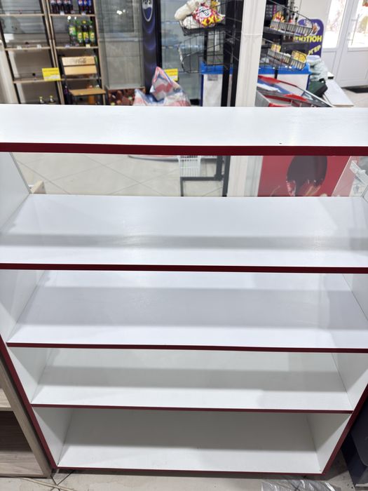 Витрина LUKAS.