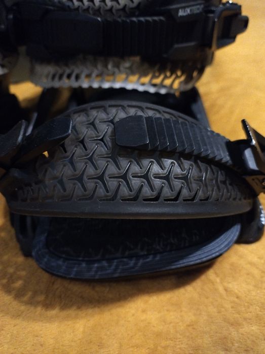 Prawie Nowe Wiązania Snowboardowe Rome Katana Pro L/XL, 43-47 eu.