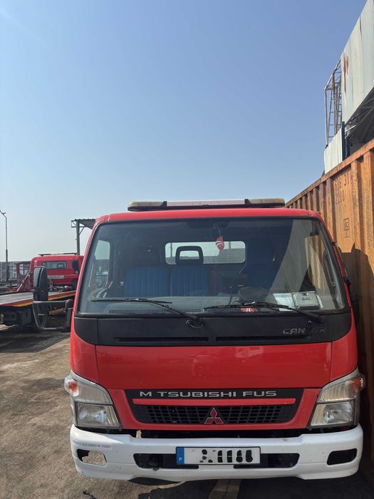 Mitsubishi Canter 3.0 Diesel Emergency Vehicle | Tipping Platform | 3 Seats