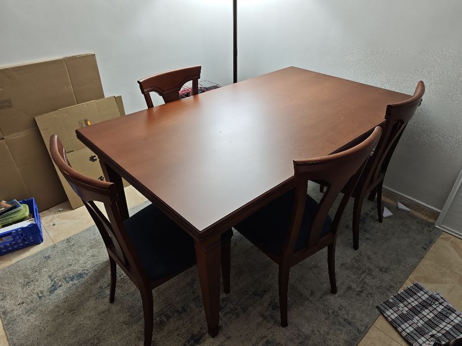 Vendo mesa de sala de jantar