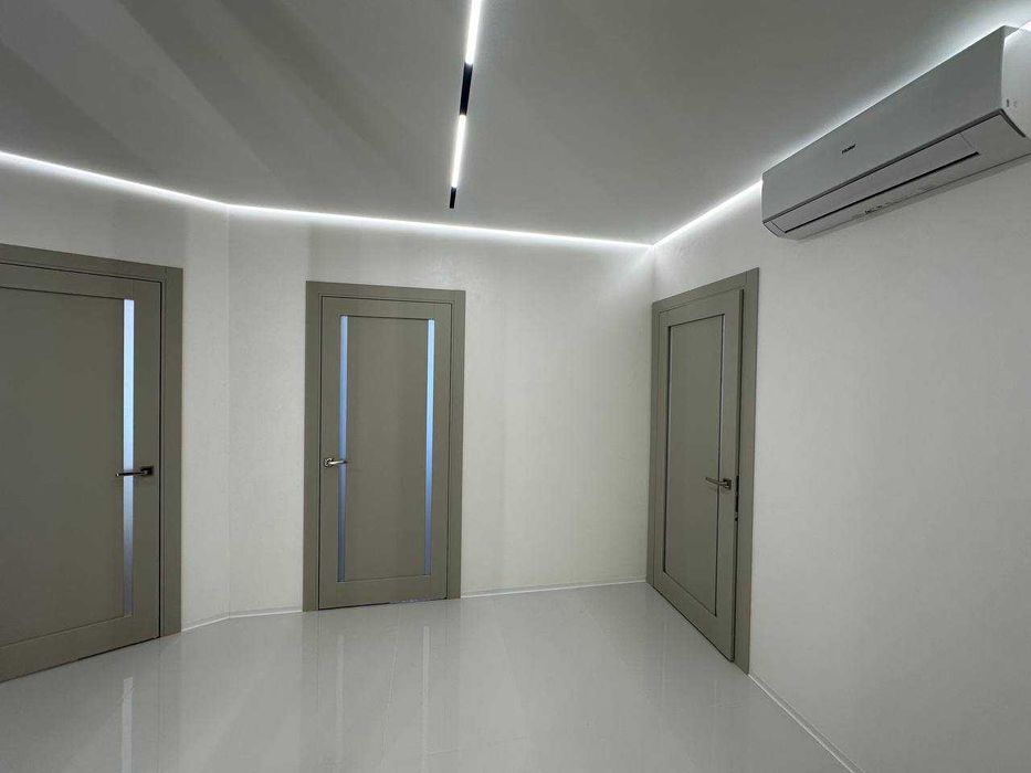 Продаж 2 к квартири в центрі міста