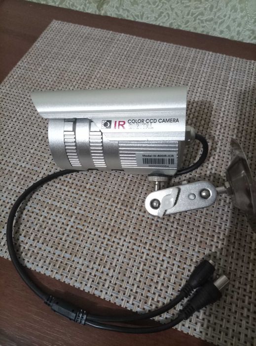 Відеокамера нова