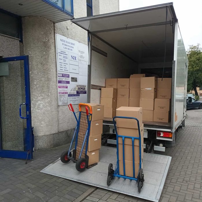 PRZEPROWADZKI TRANSPORT Utylizacja mebli  Auta z windą Tanio Sieradz