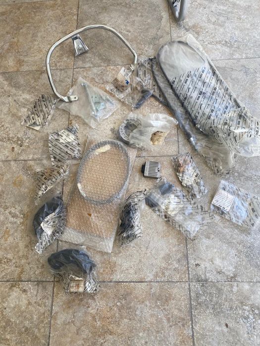 Capacetes e material de piaggio