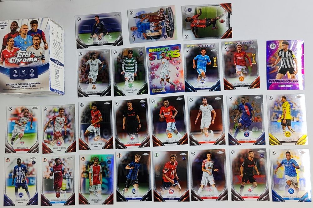 25 Cartas Topps Chrome UEFA Club Competitions

- Cartas como Novas e c