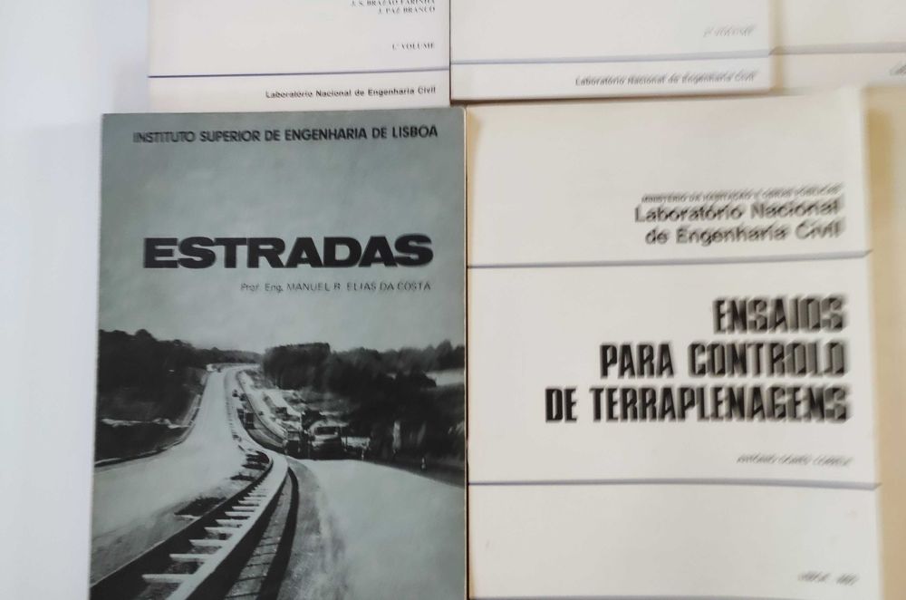 Lote 13 Livros Engenharia Civil / Construção Civil / Betão Armado LNEC ISEL IST