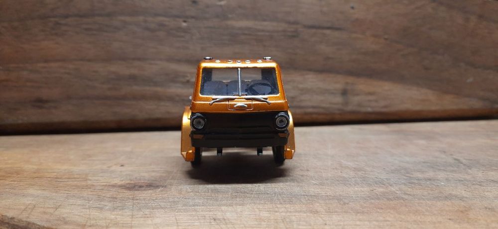 Коллекционная модель грузовика Dodge L600 COE (M2 Machines)