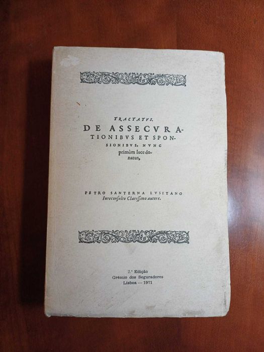 Livro de Direito antigo (Fac-simile)