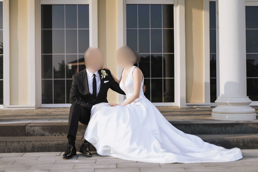 Suknia Ślubna Susan Hooward XS / S 34/36 Jak Nowa Weselna 2024 Satyna