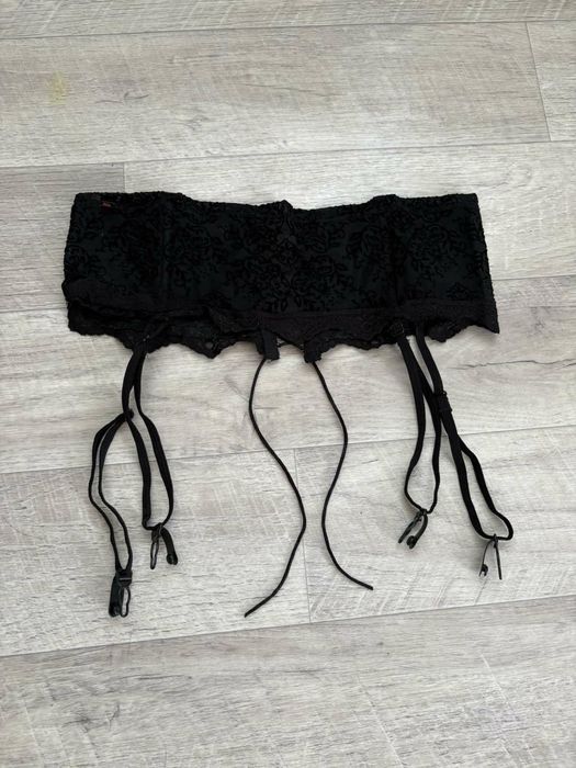 Пояс  для чулок для смелых леди