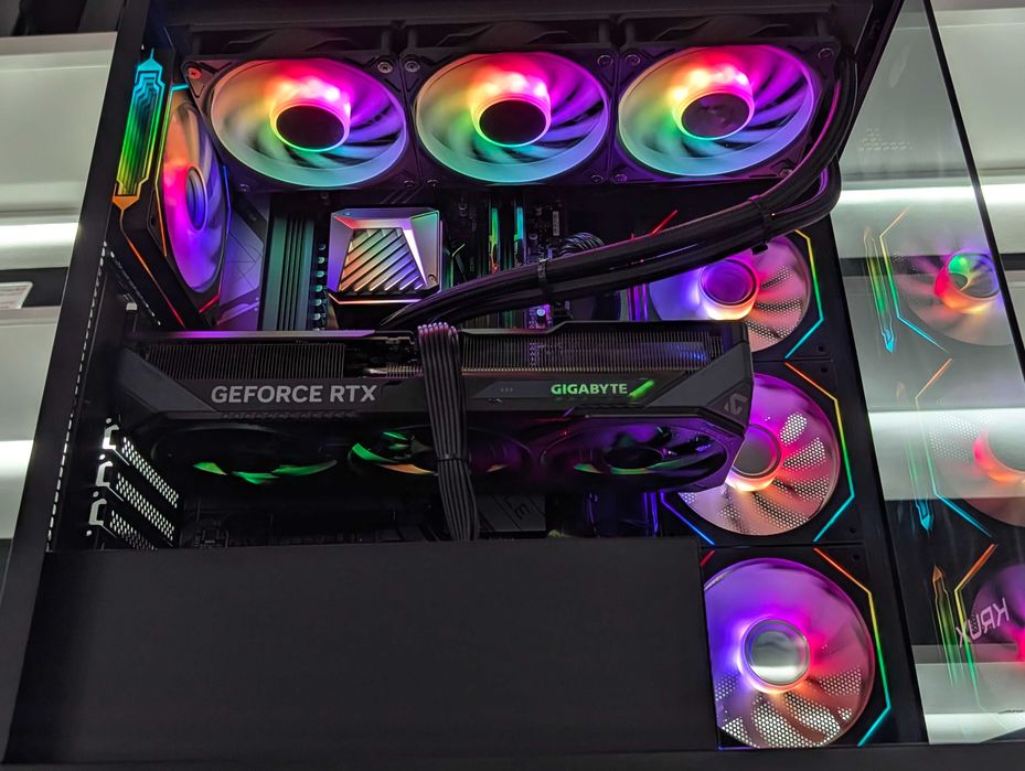 NOWY Gamingowy Komputer Ryzen 7 7800X3D | RTX 5070 12GB 32GB DDR5/1TB