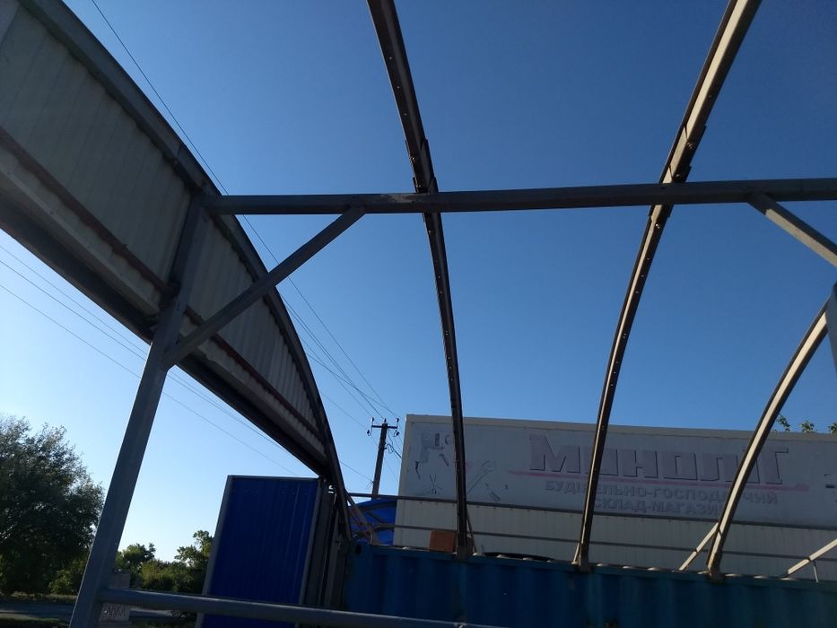 Ангар ферми балки теплиця парник козирёк поднавес