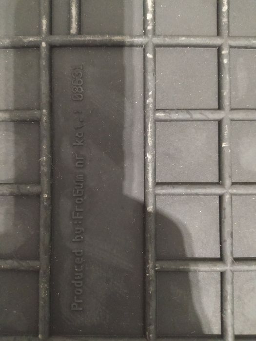 Dywaniki gumowe Mazda 5 3 rząd