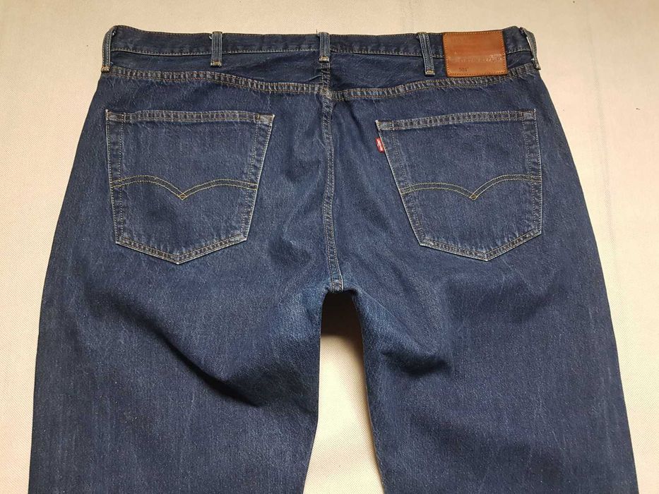 LEVI'S - 501 roz. W42L34 (42X32) pas 110 cm  (przetarte doły) ^