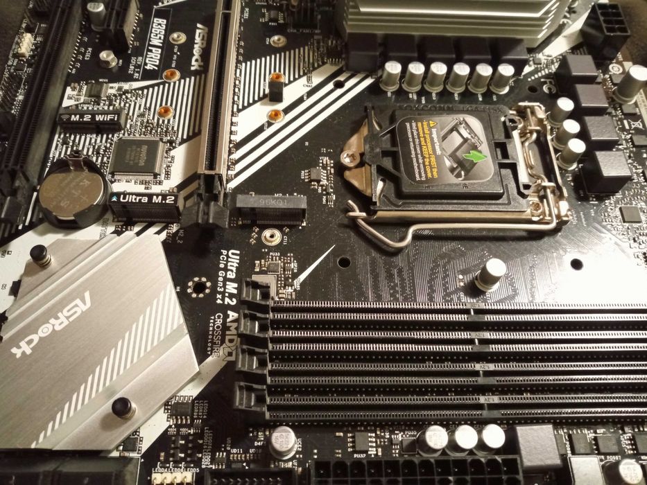 ASRock b365M Pro4 на запчастини