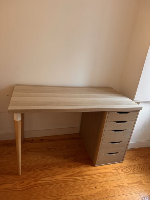 Mesa Secretária IKEA