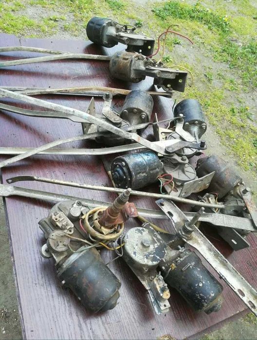 Панели приборов Уаз,привод стеклоочистителя,замки,реле,ручки,трамблёры