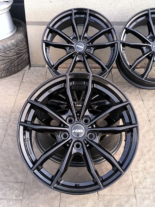 Диски Rial r17 5x112  Audi Skoda Volkswagen Mercedes
