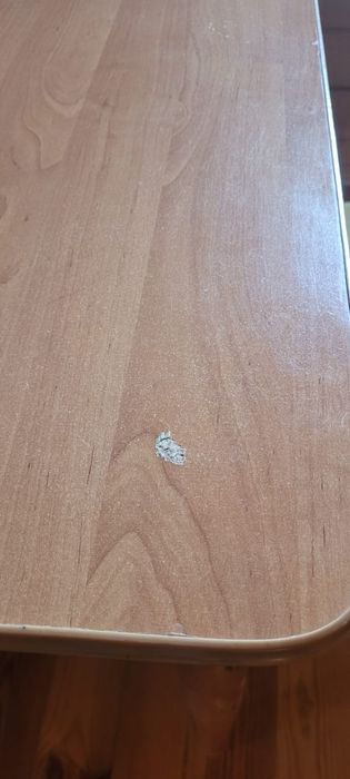 Stół  plus 2 krzesła