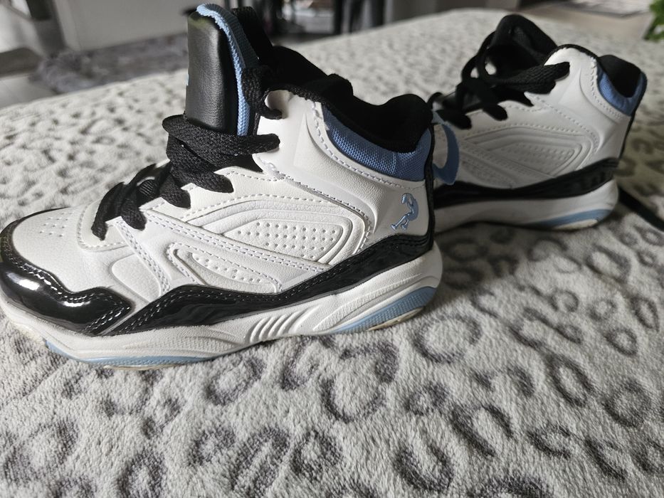Buty jordanki rozmiar 30 jak nowe