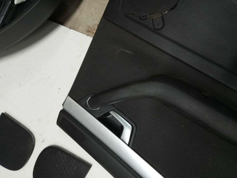 Par de Quartelas Traseiras Audi A4 B7 (2004-2008)