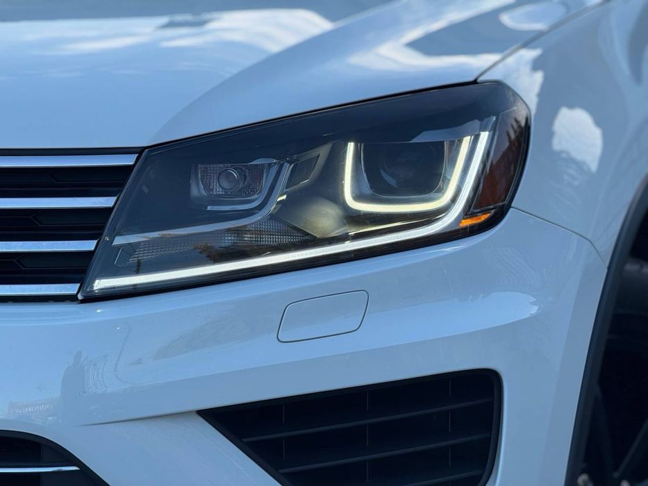 Volkswagen Touareg Car Invest Ukraine Лізинг