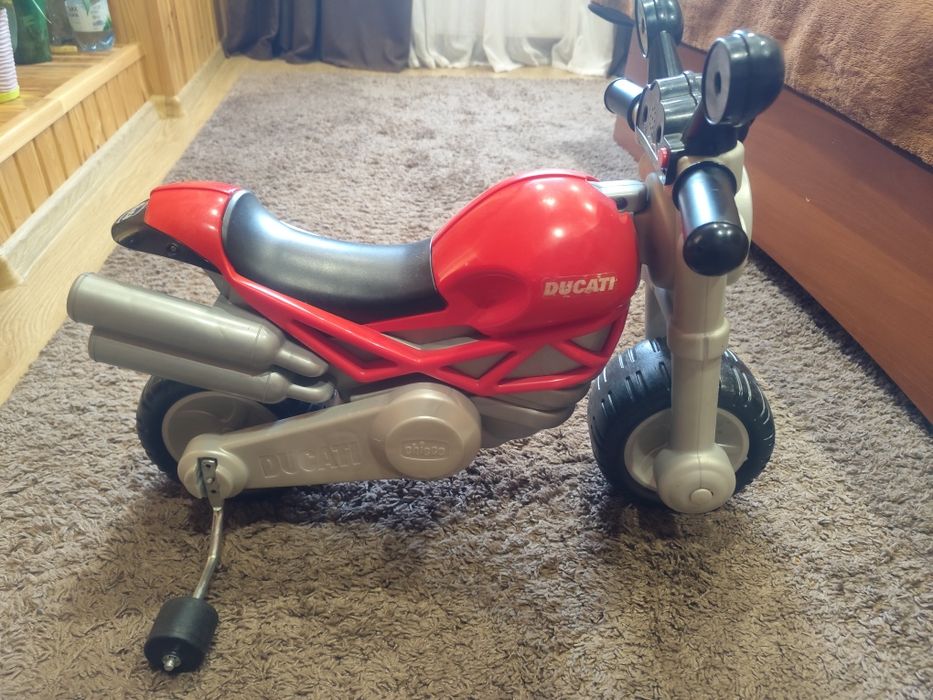 Дитячий толокар Chicco (оригінальніий)