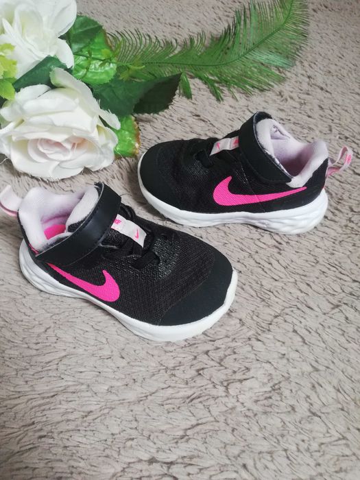 Buty do biegania Revolution 6