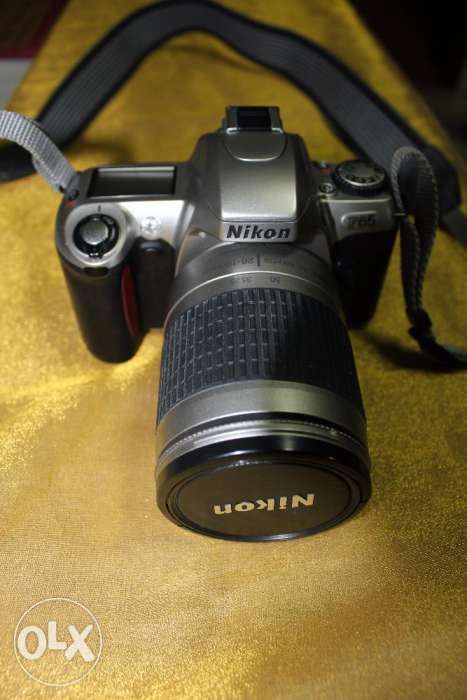Vendo Máquina fotográfica  Nikon F65