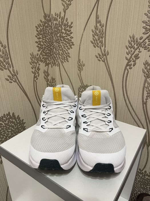 Кроси nike     .