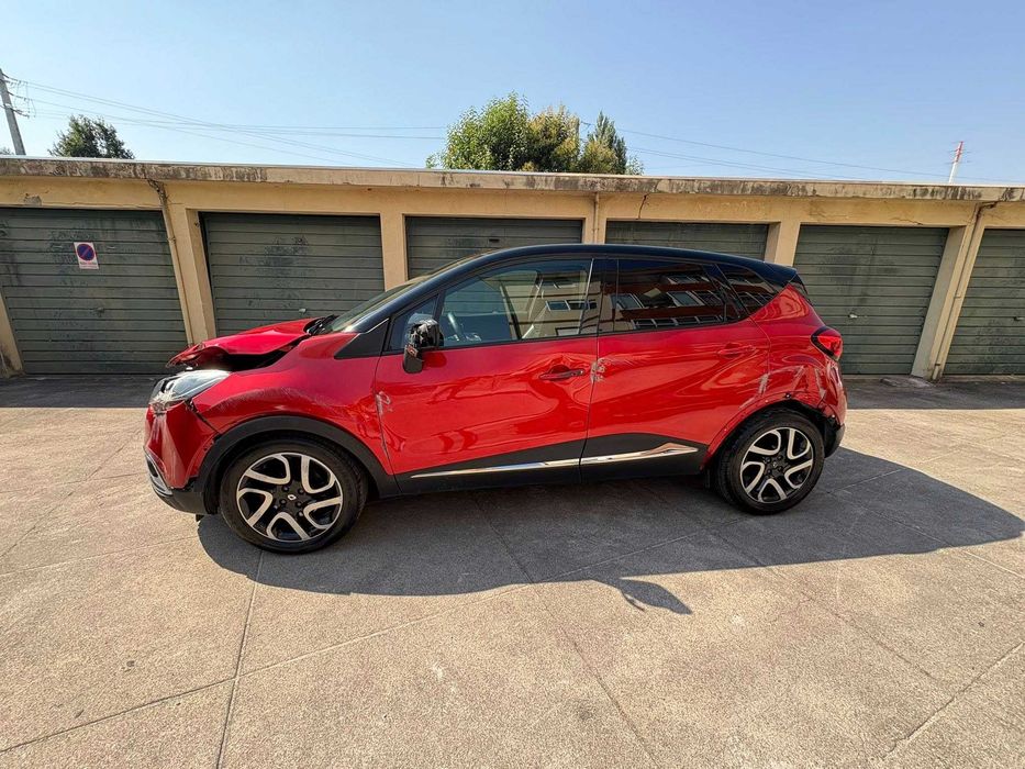 RENAULT CAPTUR 1.2 TCe 120cv Cx. Automática